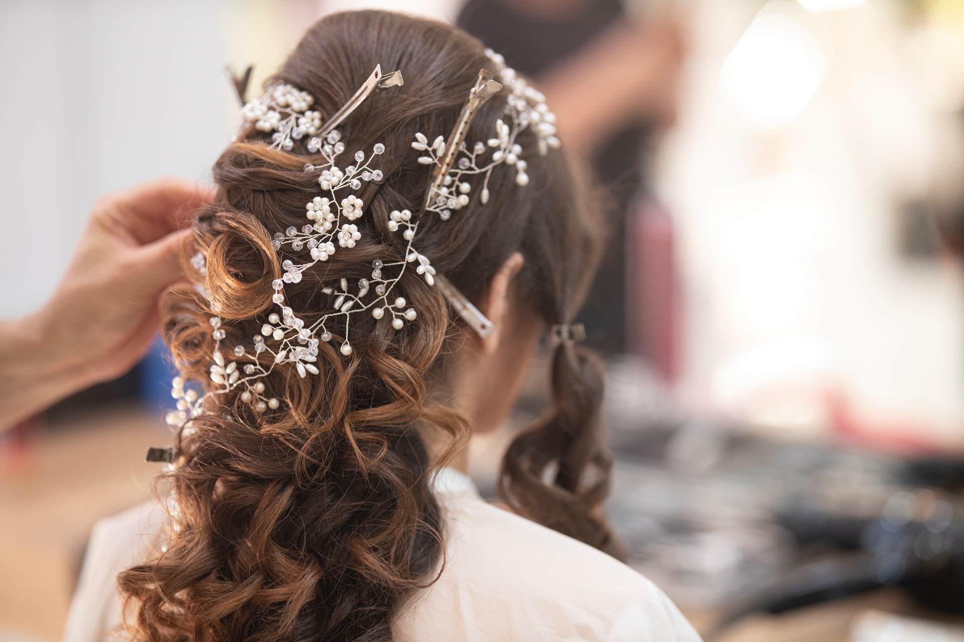 5 Wedding Hair Ideas for a Low Key Bridal Look